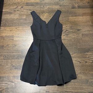 Elegant Black Sleeveless Dress